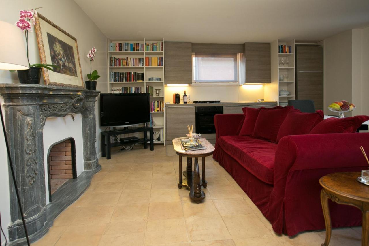 Lejlighed Your Prestigious Penthouse At The Spanish Steps
